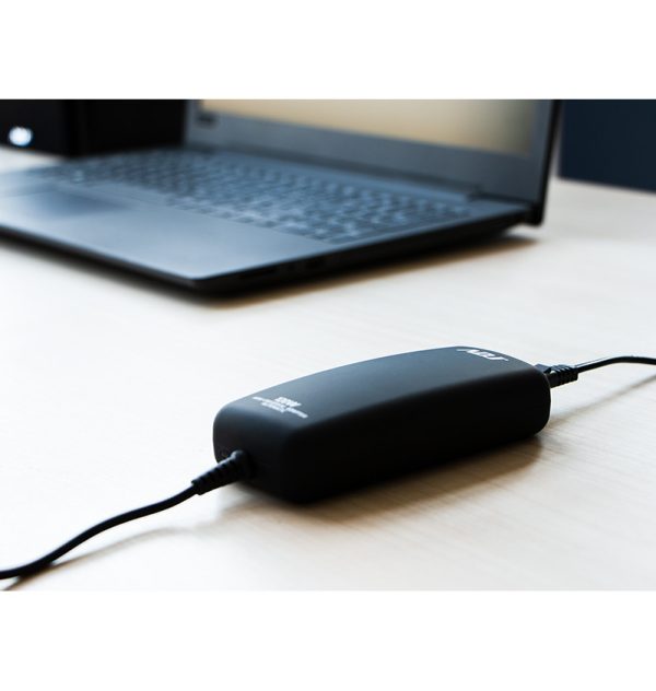 Alimentatore universale notebook ADJ con Porta USB